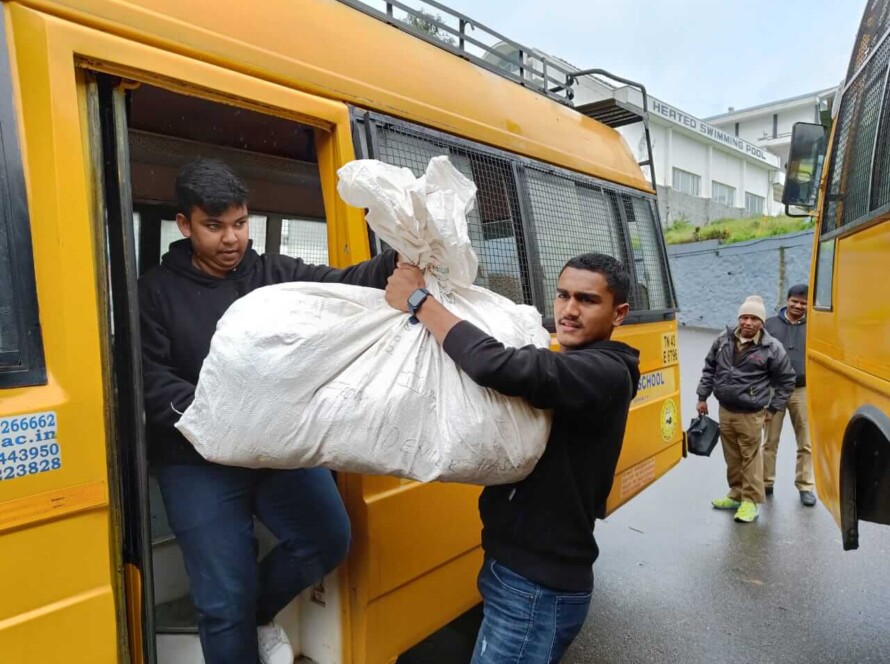 gr 10 icse boys visit to old age home